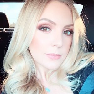 Meet your Posher, Katelyn